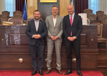 Ιωάννινα και Schwerte συνεργάζονται πιο στενά με πρώτο στόχο την διασύνδεση του «Β. Πύρρος» με την Γερμανία