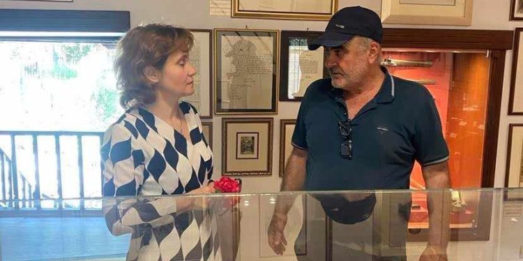 Ξενάγηση της Γενικής Προξένου της Αλβανίας στα Ιωάννινα, κας Irida Laci, στο Μουσείο Αλή Πασά στη Νήσο Ιωαννίνων