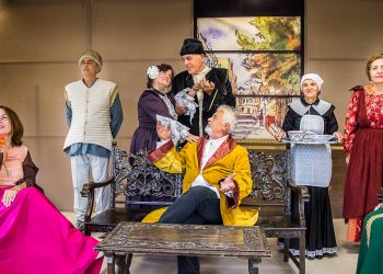 Πυρετωδώς συνεχίζονται οι πρόβες του έργου «Ο επιθεωρητής» του Νικολάι Γκόγκολ με το οποίο επιστρέφει στη δράση η Δωδωναία Σκηνή.