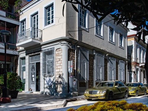 Πρόσκληση προς τους Αρτινούς συγγραφείς