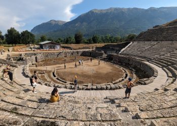 Θερινό Μαντείο 2024 – Πρόβες & Τελική Παρουσίαση