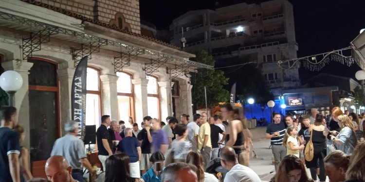 Η Άρτα γιόρτασε τη 2η Εκπτωτική – Λευκή Νύχτα