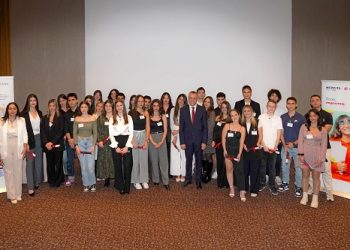 Eurobank| 22 χρόνια Μπροστά για την Παιδεία | Προετοιμάζοντας σήμερα τους επαγγελματίες του αύριο Τελετή βράβευσης στα Ιωάννινα