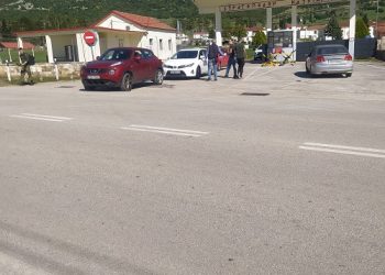Εξόρμηση, ενάντια στην προσπάθεια τρομοκράτησης των νέων στρατευμένων, έξω από το Στρατόπεδο «Κατσιμήτρου»