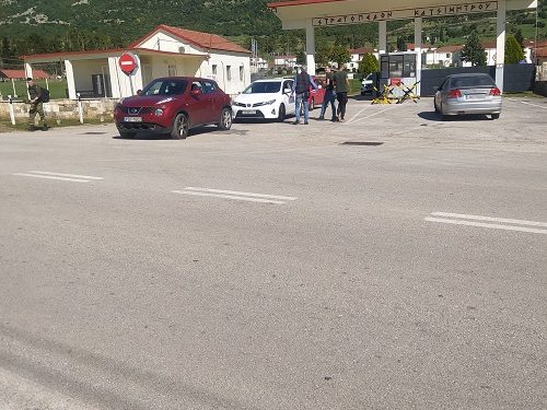 Εξόρμηση, ενάντια στην προσπάθεια τρομοκράτησης των νέων στρατευμένων, έξω από το Στρατόπεδο «Κατσιμήτρου»