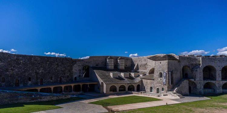 «Ας γίνουμε φίλοι»: Θεατρικό εργαστήρι στο μουσείο αργυροτεχνίας