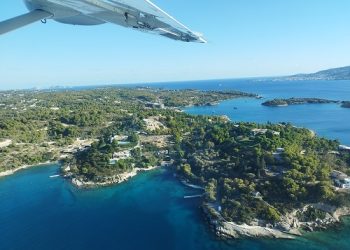 Ερμιόνη: Πρώτη πτήση της Hellenic Seaplanes πάνω από τη μαγευτική Πελοποννησιακή ριβιέρα!