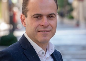 Ανακοίνωση του δημάρχου Αρταίων για παιδικούς σταθμούς και voucher