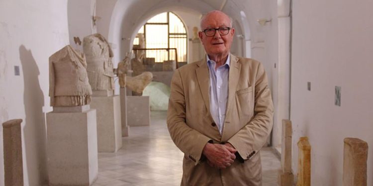 Ψήφισμα του πανεπιστημίου Ιωαννίνων για τον θάνατο του καθηγητή Colin Renfrew