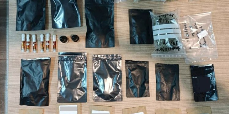 Σύλληψη ημεδαπού στα Ιωάννινα για παράβαση της νομοθεσίας για τα ναρκωτικά