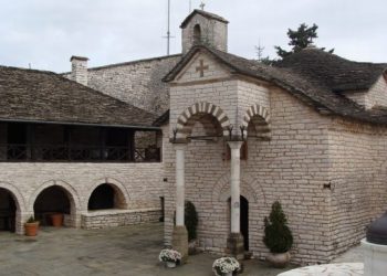 Ιερά αγρυπνία στην ιερά μονή Παναγίας Τσούκας