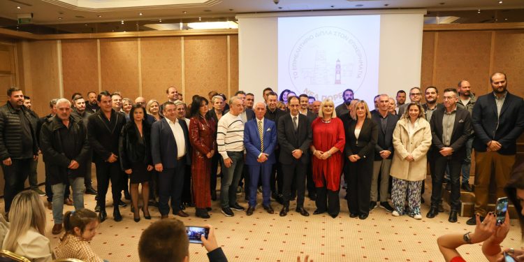 «Νέα Πορεία»: Παρουσίαση του ψηφοδελτίου της παράταξης