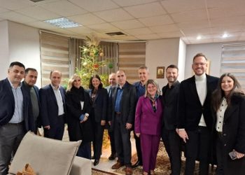 Άρτα: Επίσκεψη της ευρωβουλευτή Ελεωνόρας Μελέτη στο δημαρχείο