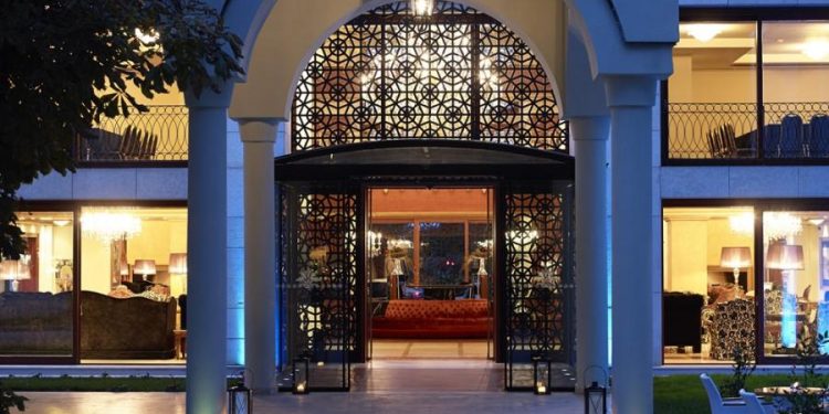 Εγκαίνια του e-club Πασιθέα στο ξενοδοχείο Grand Serai στα Ιωάννινα