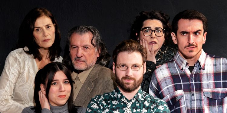 Μια παράσταση – ψυχοθεραπεία «με τη μία!» από τους Αθεράπευτους – Συνεχίζονται ακόμη οι παραστάσεις