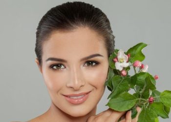 Η Διατροφή που Σταματά τον Χρόνο – Μάθε το Μυστικό της Αντιγήρανσης