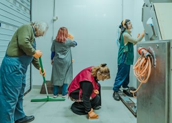 Το ΔΗ.ΠΕ.ΘΕ. Ιωαννίνων παρουσιάζει από το Σάββατο 8 Φεβρουαρίου, το έργο του Alexander Zeldin: Beyond Caring