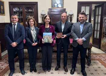Συνάντηση του δημάρχου Ιωαννίνων με την υπουργό τουρισμού και περιβάλλοντος της Αλβανίας