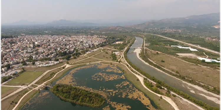 Μετά τη διπλή γεφύρωση, η δημοτική αρχή δρομολογεί και τις εξελίξεις για την οριστική οριοθέτηση της κοίτης του Αράχθου