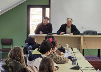 Αστέρια της δημοσιογραφίας αποδείχθηκαν οι μαθητές της Ε’ και ΣΤ’ τάξης του δημοτικού σχολείου Παρακαλάμου