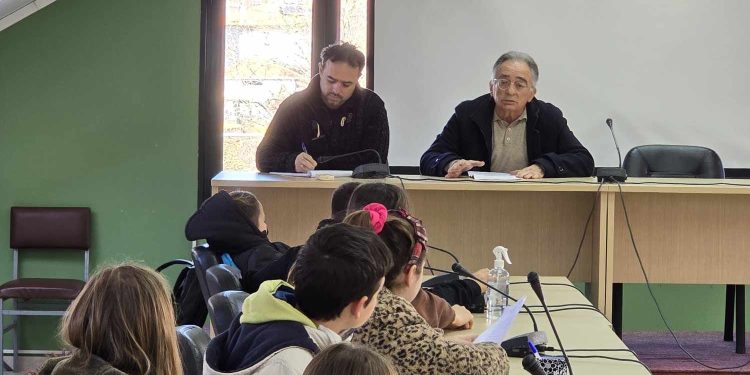 Αστέρια της δημοσιογραφίας αποδείχθηκαν οι μαθητές της Ε’ και ΣΤ’ τάξης του δημοτικού σχολείου Παρακαλάμου