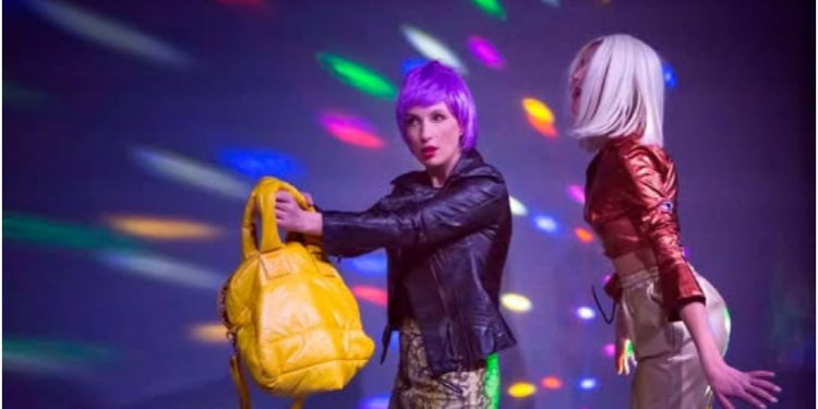 “Η ΚΟΥΚΟΥΛΑ” του Θανάση Τριαρίδη και σκηνοθεσία Αθηνάς Τσικνιά κάνει πρεμιέρα στη σκηνή του θεάτρου Actina