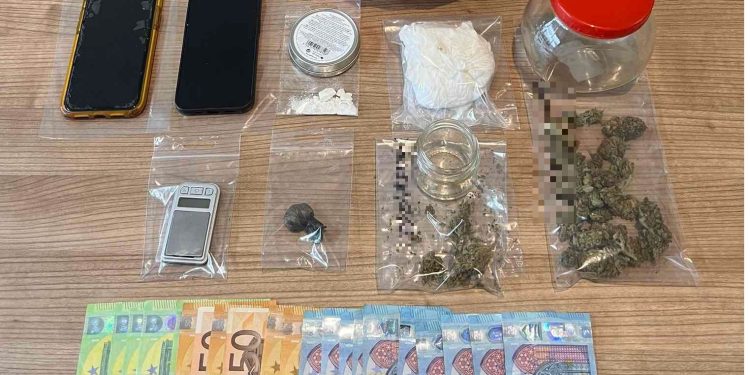 Συνελήφθησαν δύο ημεδαπές στα Ιωάννινα για διακίνηση ναρκωτικών