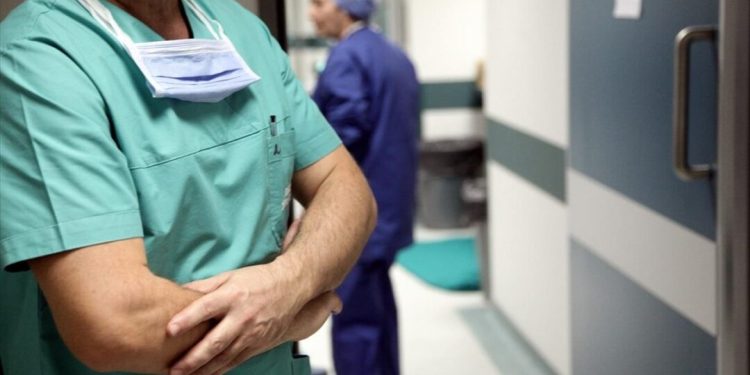 ΈΙΝΗ: Συνεχίζεται το αίσχος των εντέλλεσθε για την κάλυψη εφημεριακών αναγκών από νοσοκομείο σε νοσοκομείο