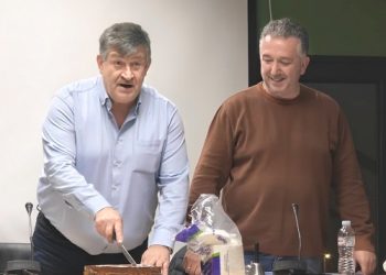 Κόπηκε η πρωτοχρονιάτικη πίτα του δήμου Πωγωνίου