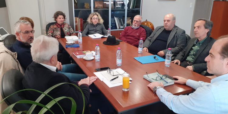 Συνάντηση δημάρχου Αρταίων με τον Σταύρο Μπένο για τη βιώσιμη ανάπτυξη και τις πολιτιστικές διαδρομές