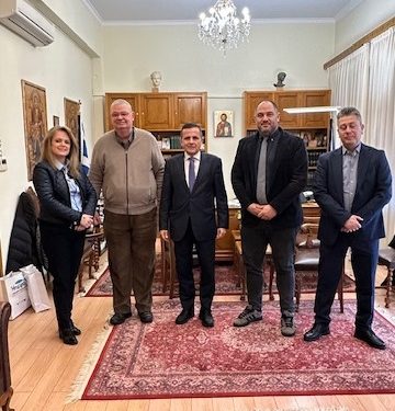 Συνάντηση περιφερειάρχη – αντιπροέδρου κλάδου αποβλήτων της ΡΑΑΕΥ