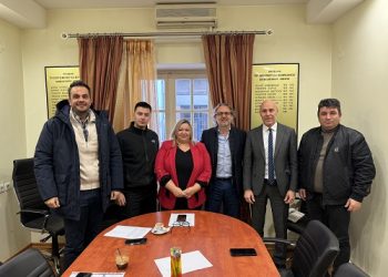 Σε επαγγελματικό και τεχνικό επιμελητήριο ο βουλευτής Ιωαννίνων Γιώργος Αμυράς