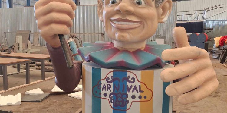 Ο “Αισιόδοξος” φετινός καρνάβαλος του καρναβαλικού κομιτάτου Πρέβεζας