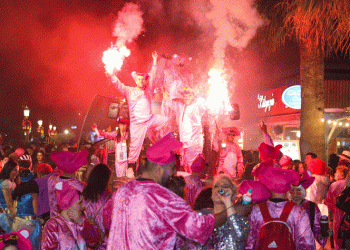 Πρέβεζα: Με αεροπλάνα & … βαπόρια (και με τους φίλους τους παλιούς) έρχονται για το καρναβάλι του κομιτάτου