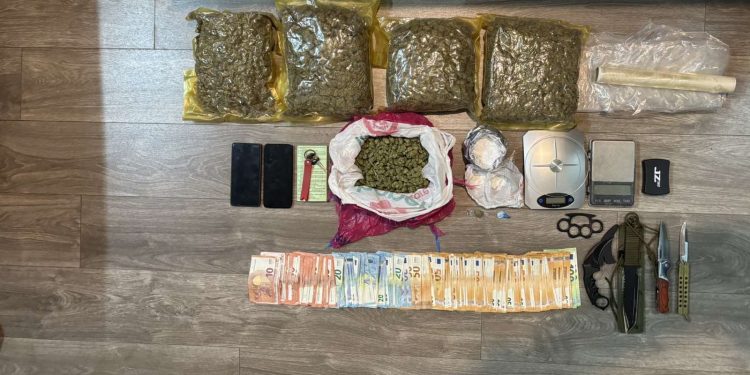 Συνελήφθησαν στα Ιωάννινα δύο ημεδαποί για διακίνηση ναρκωτικών