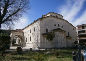 Το Δ.Σ του συλλόγου Αρτινών και Τζουμερκιωτών σας προσκαλεί στον καθιερωμένο εσπερινό