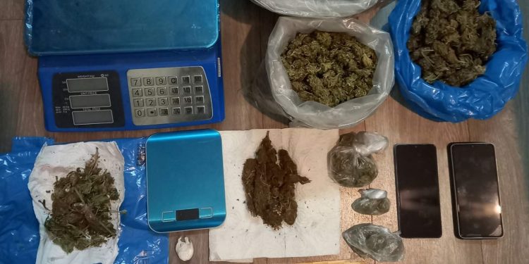 Συνελήφθησαν δύο άτομα στα Ιωάννινα για υπόθεση ναρκωτικών
