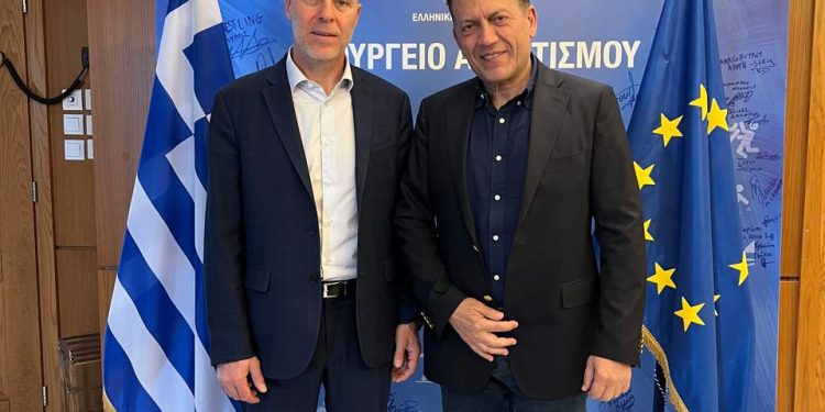 Με τον αναπληρωτή υπουργό αθλητισμού συναντήθηκε ο Γιώργος Αμυράς