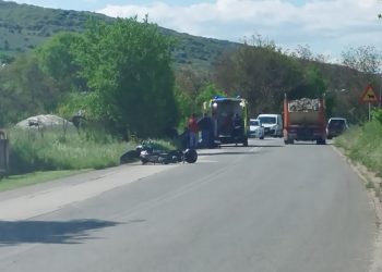 Eκτροπή δικύκλου στη Βλαχόστρατα