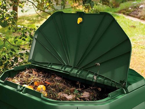 Διανομή μικρών καφέ οικιακών κάδων και κομποστοποιητών εδάφους από το Τμήμα Καθαριότητας του Δήμου Αρταίων