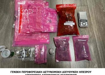 Έπεσε πάνω στους αστυνομικούς για να αποφύγει τον έλεγχο