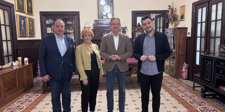 Η ηπειρώτικη μουσική στα αμφιθέατρα των ΗΠΑ με τη στήριξη του δήμου Ιωαννιτών