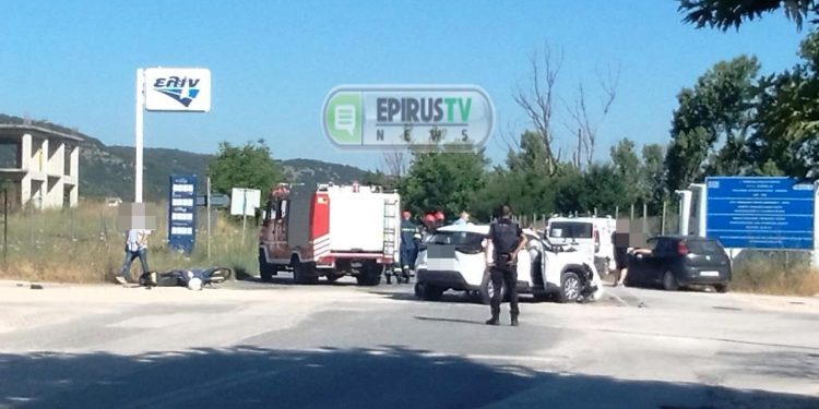 Σοβαρό τροχαίο ατύχημα σημειώθηκε πριν από λίγη ώρα στη διασταύρωση της Βλαχόσταρτας