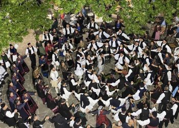 Η παράδοση ένωσε τα Τζουμέρκα με το Ζαγόρι