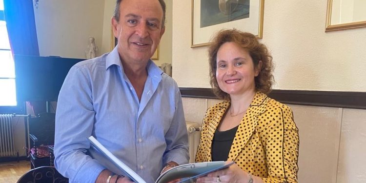 Συνάντηση δημάρχου Ιωαννίνων με την απερχόμενη Γενική Πρόξενο της Αλβανίας στα Ιωάννινα