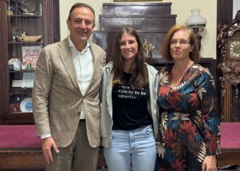 Συνάντηση του δημάρχου Ιωαννίνων με την Άρτεμη Ρούτση