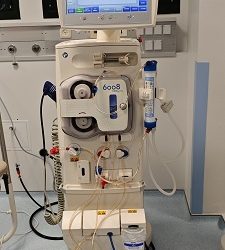 Εγκατάσταση 4 νέων υπερσύγχρονων μηχανημάτων αιμοκάθαρσης στη Μονάδα Τεχνητού Νεφρού (Μ.Τ.Ν.) του Γενικού Νοσοκομείου Ιωαννίνων “Γ. ΧΑΤΖΗΚΩΣΤΑ”