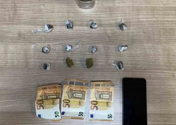 Συνελήφθη ημεδαπός στα Ιωάννινα για κατοχή και διακίνηση ναρκωτικών