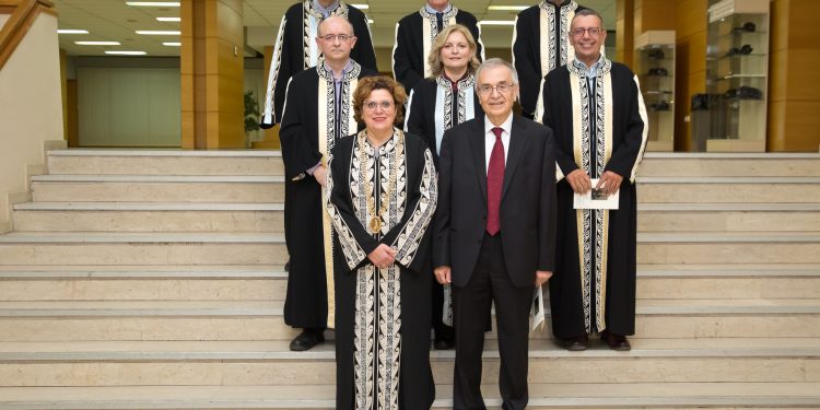 Πραγματοποιήθηκε στο Πανεπιστήμιο Ιωαννίνων η τελετή αναγόρευσης του Καθηγητή του Northwestern University και Senior Scientist στο Argonne National Laboratory των Η.Π.Α. κ. Μ. Κανατζίδη σε Επίτιμο Καθηγητή του Τμήματος Χημείας