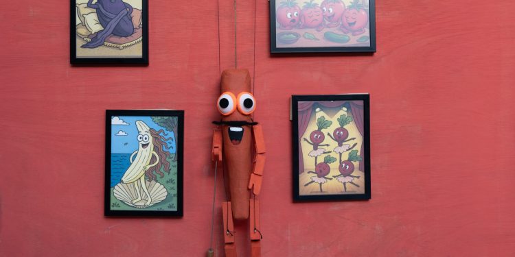 Έναρξη παραστάσεων για τα σχολεία